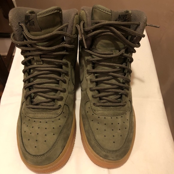 Nike Air Force 1 - Picture 1 of 6